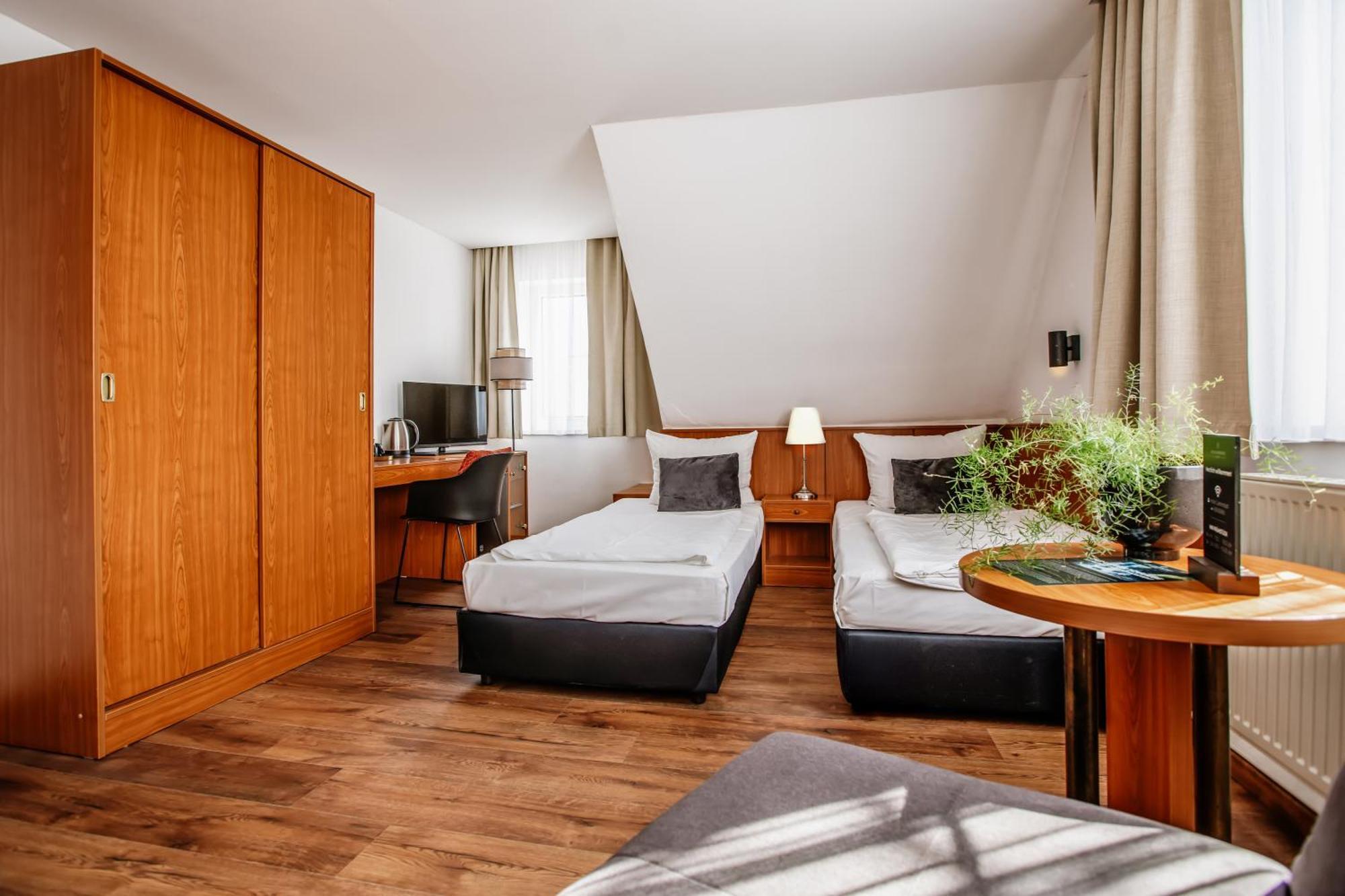 Hotel Und Restaurant Gartenstadt Erfurt Eksteriør billede
