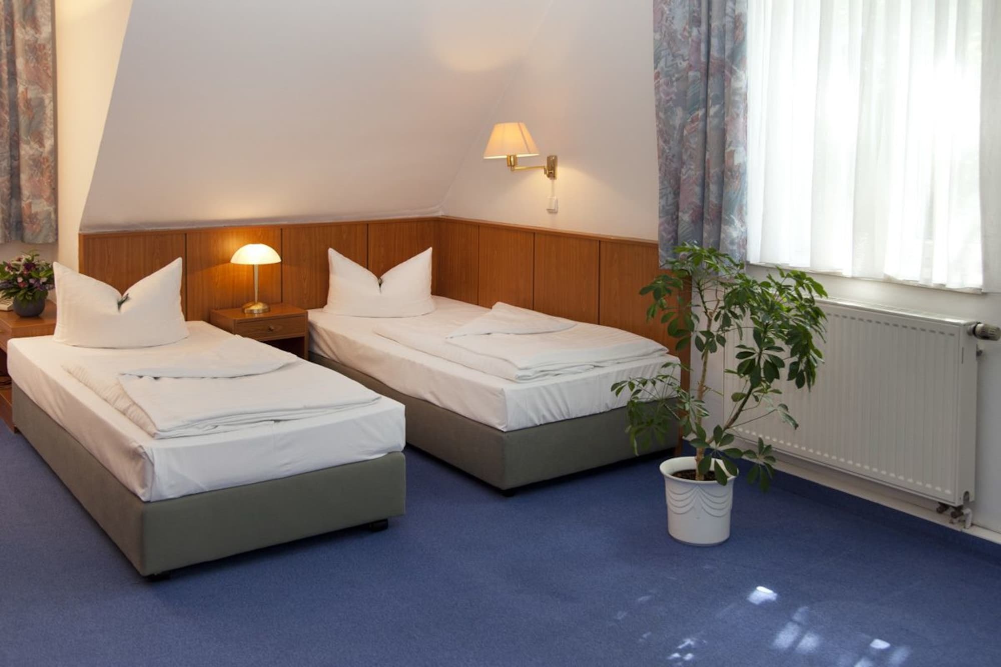 Hotel Und Restaurant Gartenstadt Erfurt Eksteriør billede
